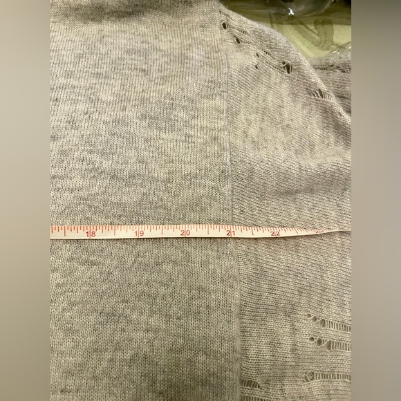 BCBGMAXAZRIA Hans Poncho Pointelle Cutout Wool Angora Lightweight Sweater Small - Picture 13 of 16